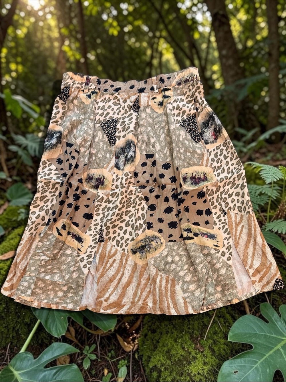 VINTAGE German GLASER Animal Print A-line Skirt in Size 12 -100% Viscose